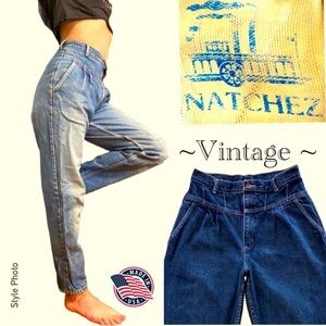 NATCHEZ High-Rise Tapered Leg Pleated Jeans (12 MS (vintage) ~27/28” Waist)